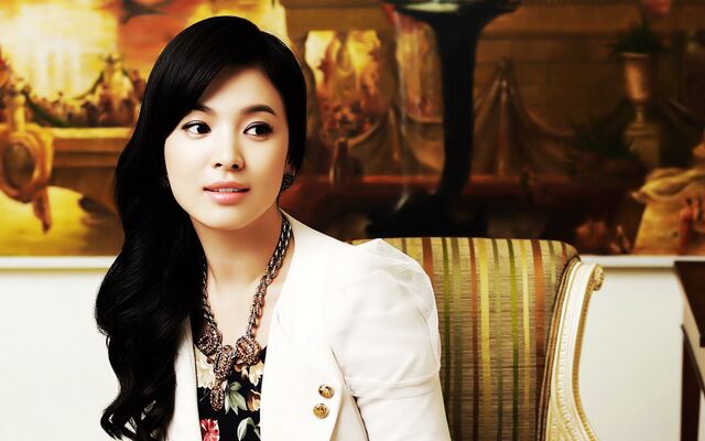 Archivo:Song-Hye-Kyo-04 1920x1200.jpg