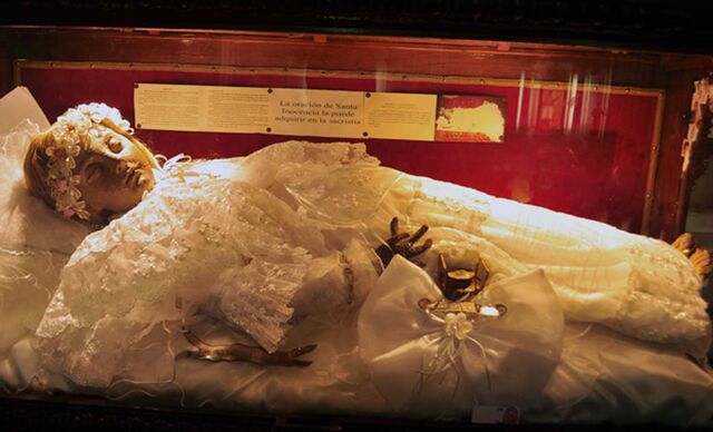 File:Child-Mummy.jpg
