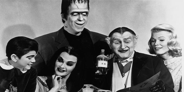 File:Munsters slider family.png