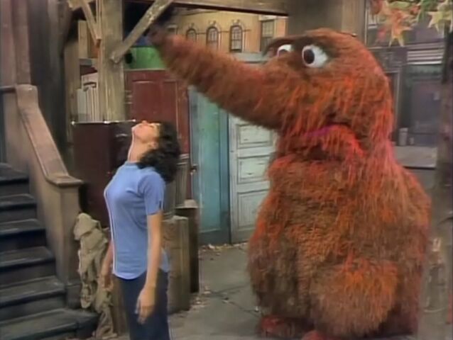 File:Snuffy.Followleader02.jpg