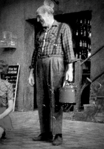 File:Seu Almeida.png