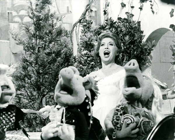 File:Beverly Sills01.jpg