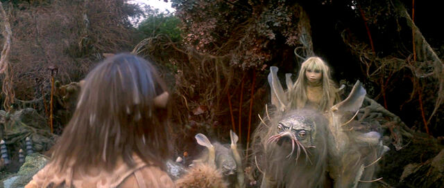 File:TheDarkCrystal-Landstriders.jpg