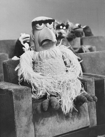 File:SamEagleLegs.jpg