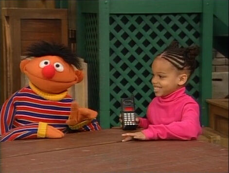 File:Ernie.cellphone.jpg