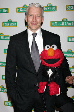File:2008-gala-Anderson Cooper.jpg