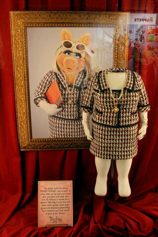 File:Piggy el capitan 7.jpg