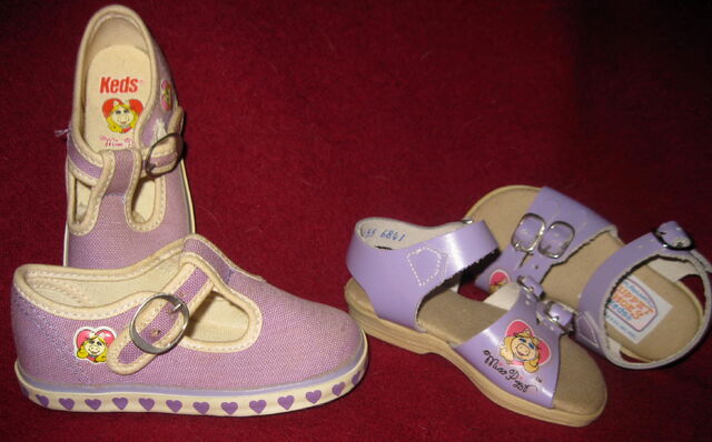 File:Keds piggy shoes 1981.jpg