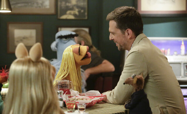 File:Episode 104 (14).jpg
