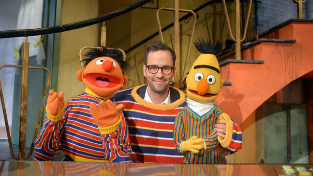 File:Krömer-LateNightShow-(2012-09-22).jpg