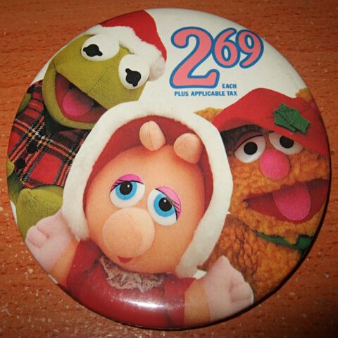 File:McDonaldsHolidayPlushPin.jpg