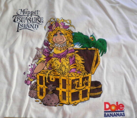 File:Murina 1996 dole bananas muppet treasure island mti t-shirt giveaway premium 1.jpg