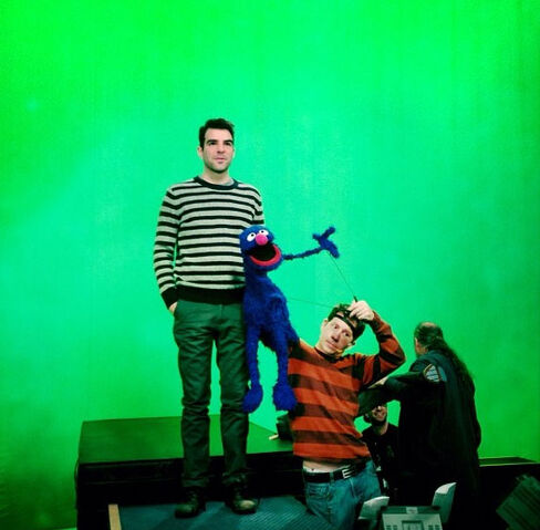File:Zachary Quinto and Grover.jpg