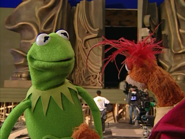 File:Oz-Pepe-Kermit.png