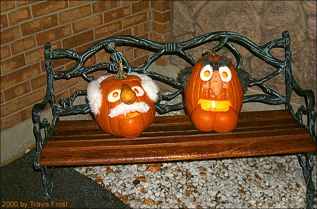 File:TravisFrost-2000-StatlerAndWaldorfPumpkins.jpg