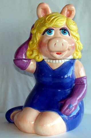 File:Treasure craft cookie jar miss piggy 1.jpg
