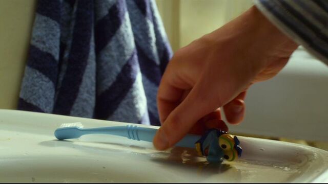 File:Pez gonzo toothbrush.jpg
