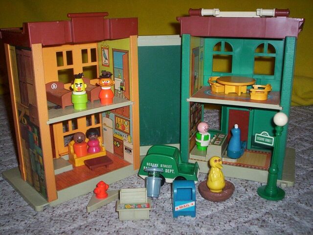File:Fisherprice123playset-back.jpg