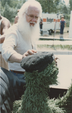File:Oscar-kermitlove.png