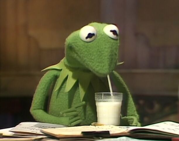File:Kermit drinks.jpg