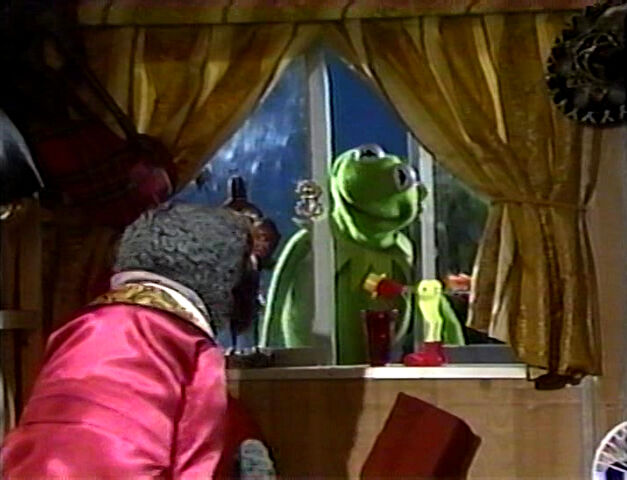 File:Playhouse-Gonzo08.jpg