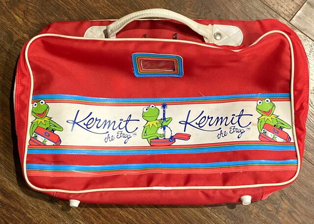 File:Travel bag k.jpg