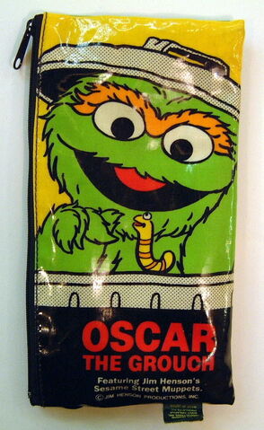 File:Oscarpencilcase.jpg