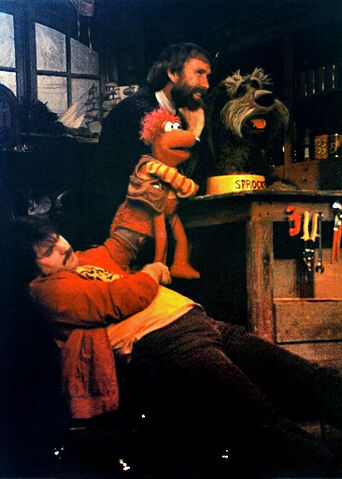 File:FraggleRock-TerryAngus-Gobo-JimHenson-and-Sprocket.jpg