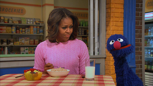 File:Grover-MrsO.png