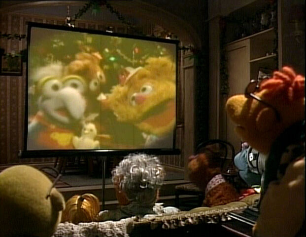 File:MuppetFamilyChristmas-MuppetBabies.jpg