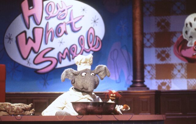 File:Seymour pepe cooking.jpg