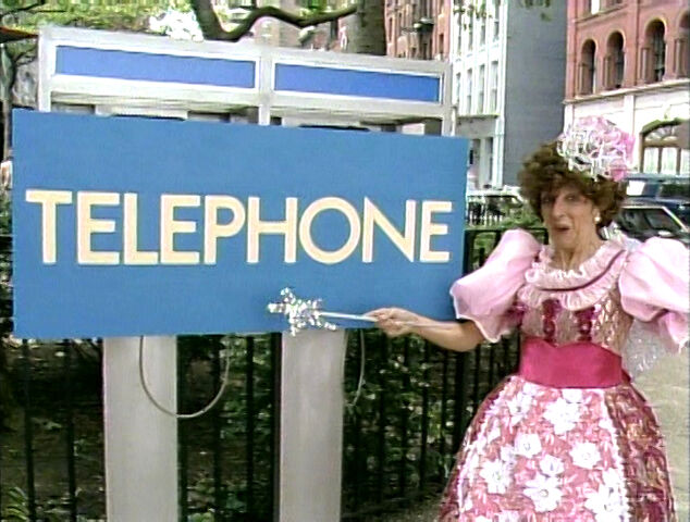File:Wanda.TELEPHONE.jpg