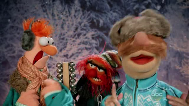 File:GagaMuppets-DeckTheHalls.png