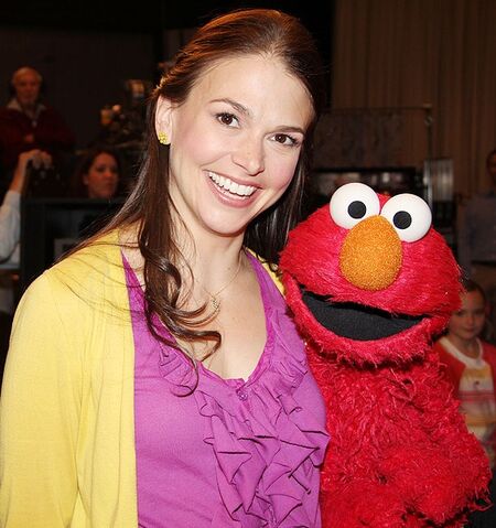 File:Sutton Foster Elmo.jpg