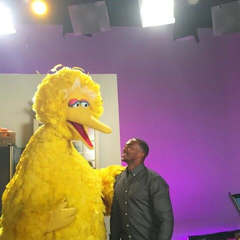 File:Anthony Mackie - Bird.jpg