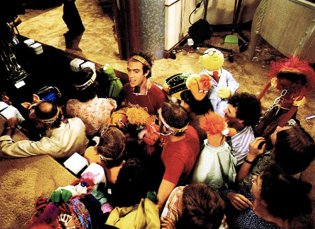 File:MuppetMovieMuppeteergroup.jpg