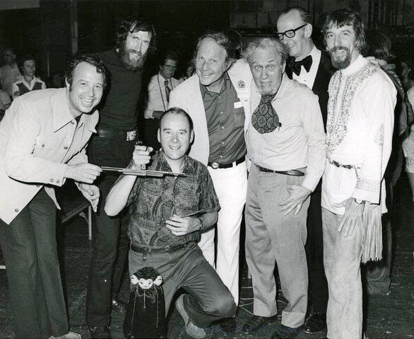 File:1974-PofA-NationalFestival-JimGamble-JimHenson-AlbrechtRoser-BurrTillstrom-BilBaird-JayMarshall-CarollSpinney-PhotoBy-GaryBoynton.jpg