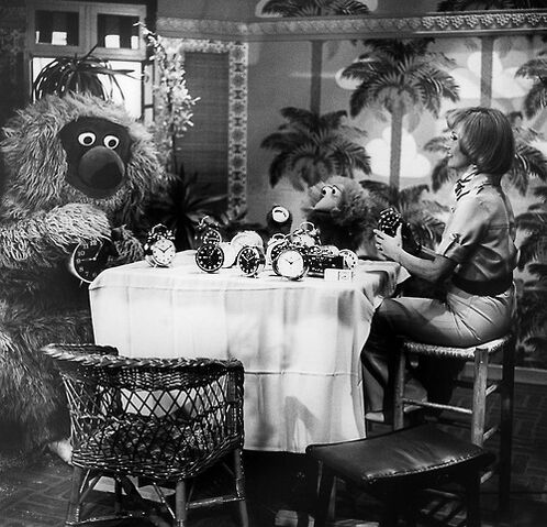 File:SamsonTiffyandLiloTeaParty.jpg