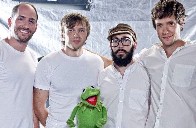 File:Kermit OK Go.jpg