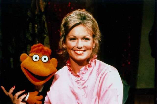 File:Phyllis George01.jpg