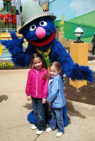 File:Grover-Walk-Around-2009.jpg