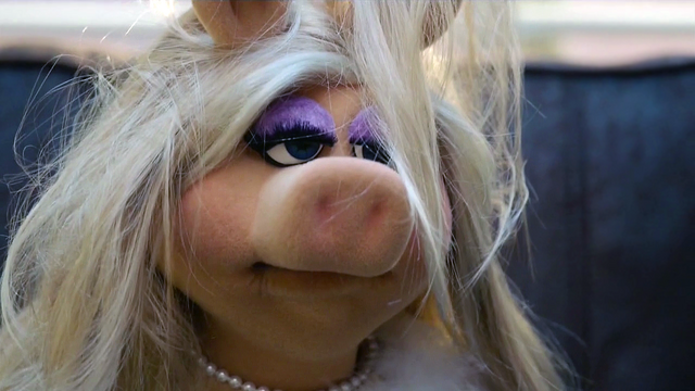 File:TheMuppets-S01E11-Piggy'sSleepyEyes.png