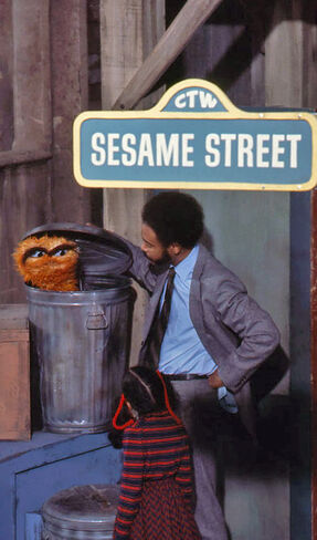 File:GordonOscarSallySesameStreet1969.jpg
