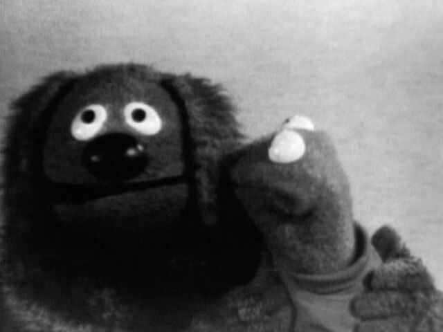 File:Kiss Rowlf Kermit 1968.jpg