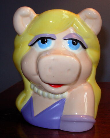 File:Piggy applause mug.jpg
