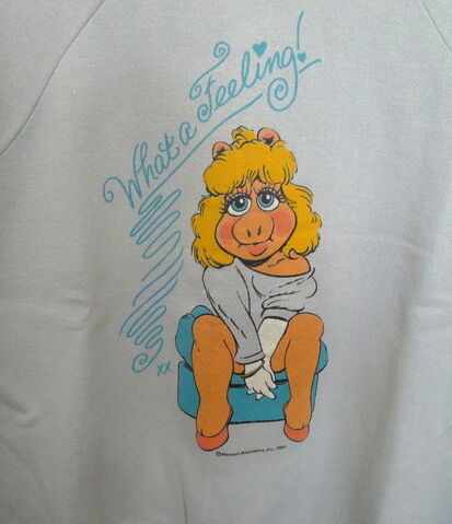 File:Aerobique sweatshirt 1984 b.jpg