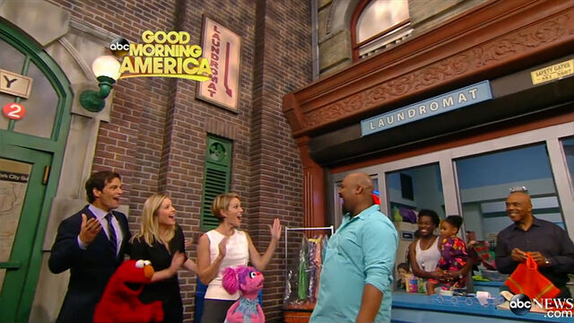 File:GMA--091214--Sesame01.jpg