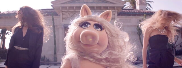 File:Moi video 17.jpg