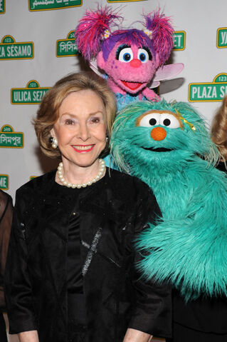File:Gala2010-cooney.jpg