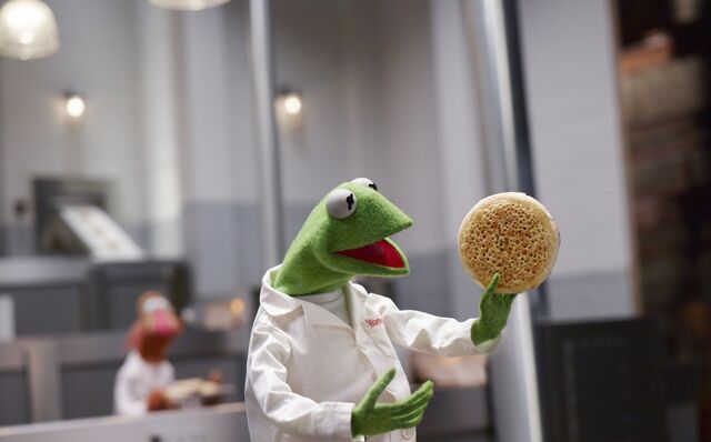 File:Kermit-Warburtons.jpg